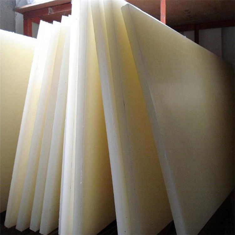 Self lubrication and aging resistant nylon sheet stock