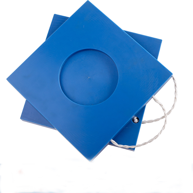 Virgin uhmwpe material against fracture plastic outrigger pads